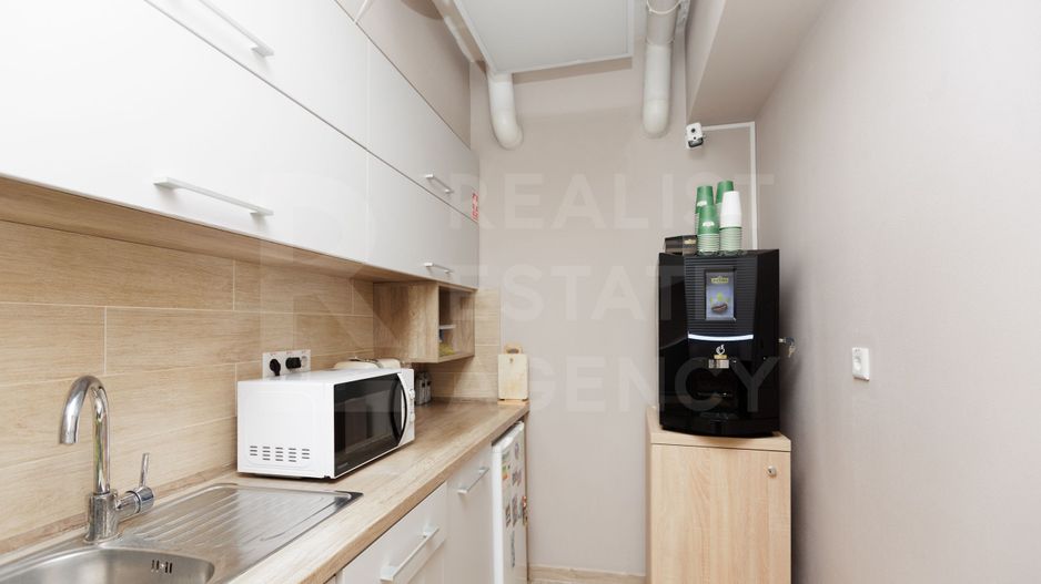 Chirie, oficiu 157 mp, strada București, Centru - Poză 15