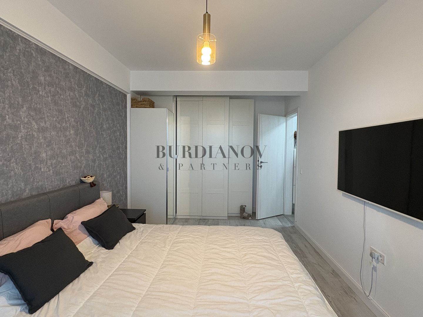 Apartament cu 2 camere + Loc de parcare - Titan - Metrou Nicolae Teclu - Poză 7