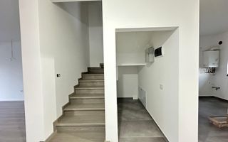 Duplex 1/2 4 camere, 3 băi, la strada principală Mosnita Veche - Poză 7