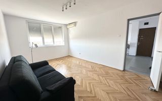 Apartament cu 3 camere | Complexul Studentesc - Poză 1