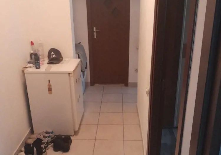 De vanzare Apartament 3 camere, Piata Resita, Berceni, sector 4 - Poză 2