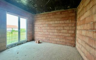 Duplex cu 4 camere | Despărțit prin camera tehnica | Mosnita Noua - Poză 5