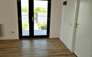 Casă VIȘAN, 3 camere decomandat 74 mp utili, teren 430 mp + parcare - Poză 10
