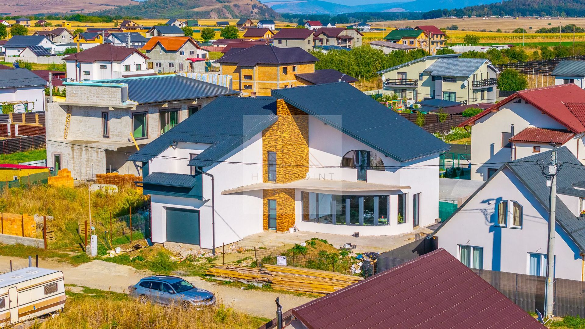 0Comision | Casă P+E | 188 mp | Teren 400 mp | Sanpetru–Bod - Poză 3