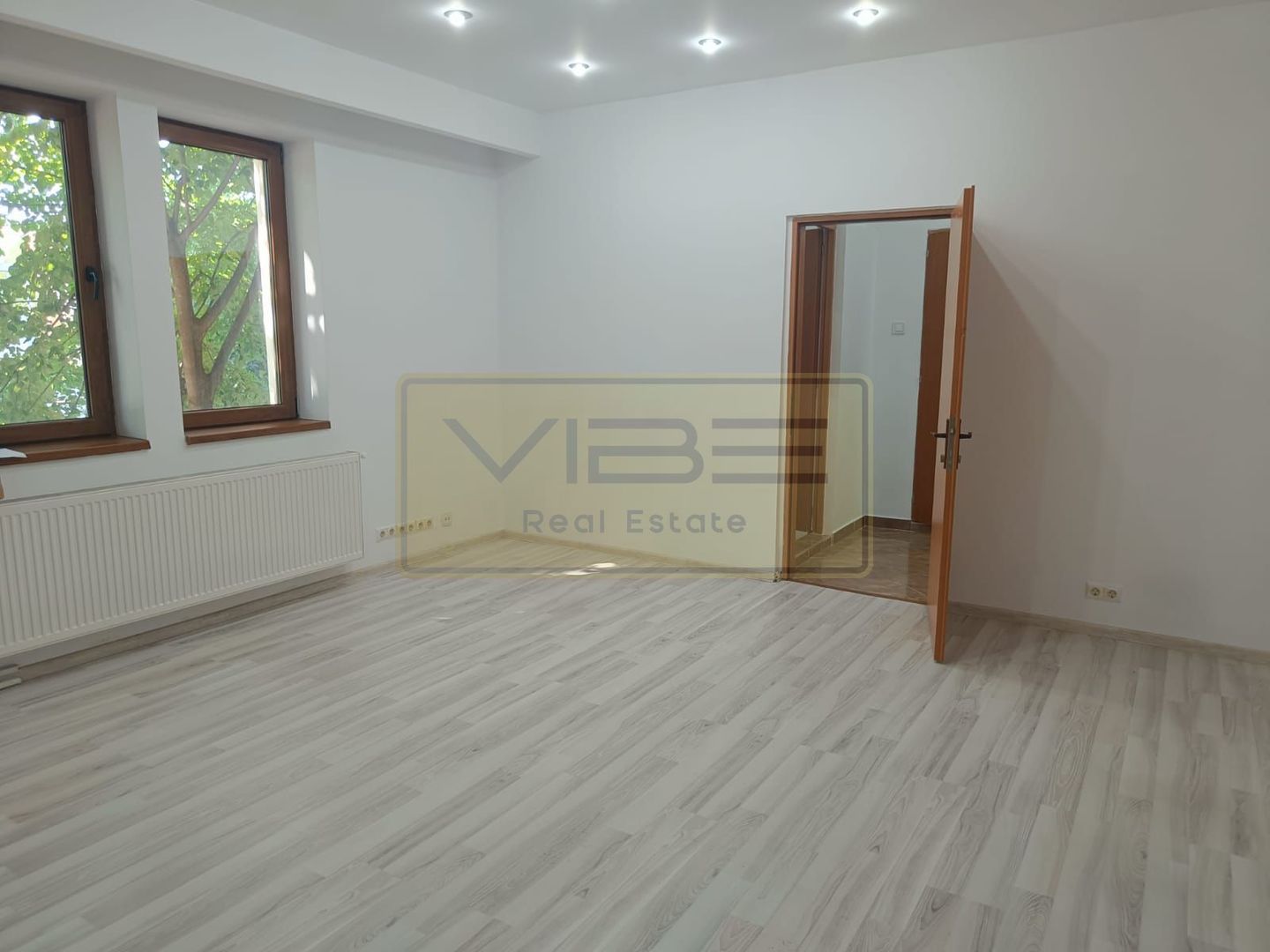 Spatiu Office/ sediu IT/ Contabilitate/ GARA- Carrefour MARKET - - Poză 1