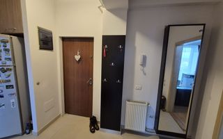 Vand apartament 2 camere - Poză 2
