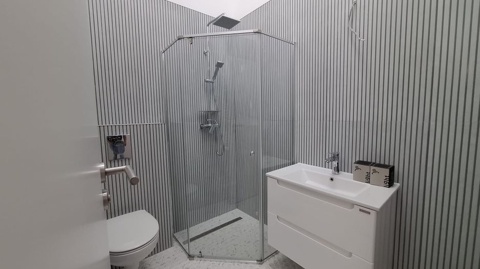 Apartament 2 camere in Vila , Centrala Proprie , Totul Nou L354 - Poză 10