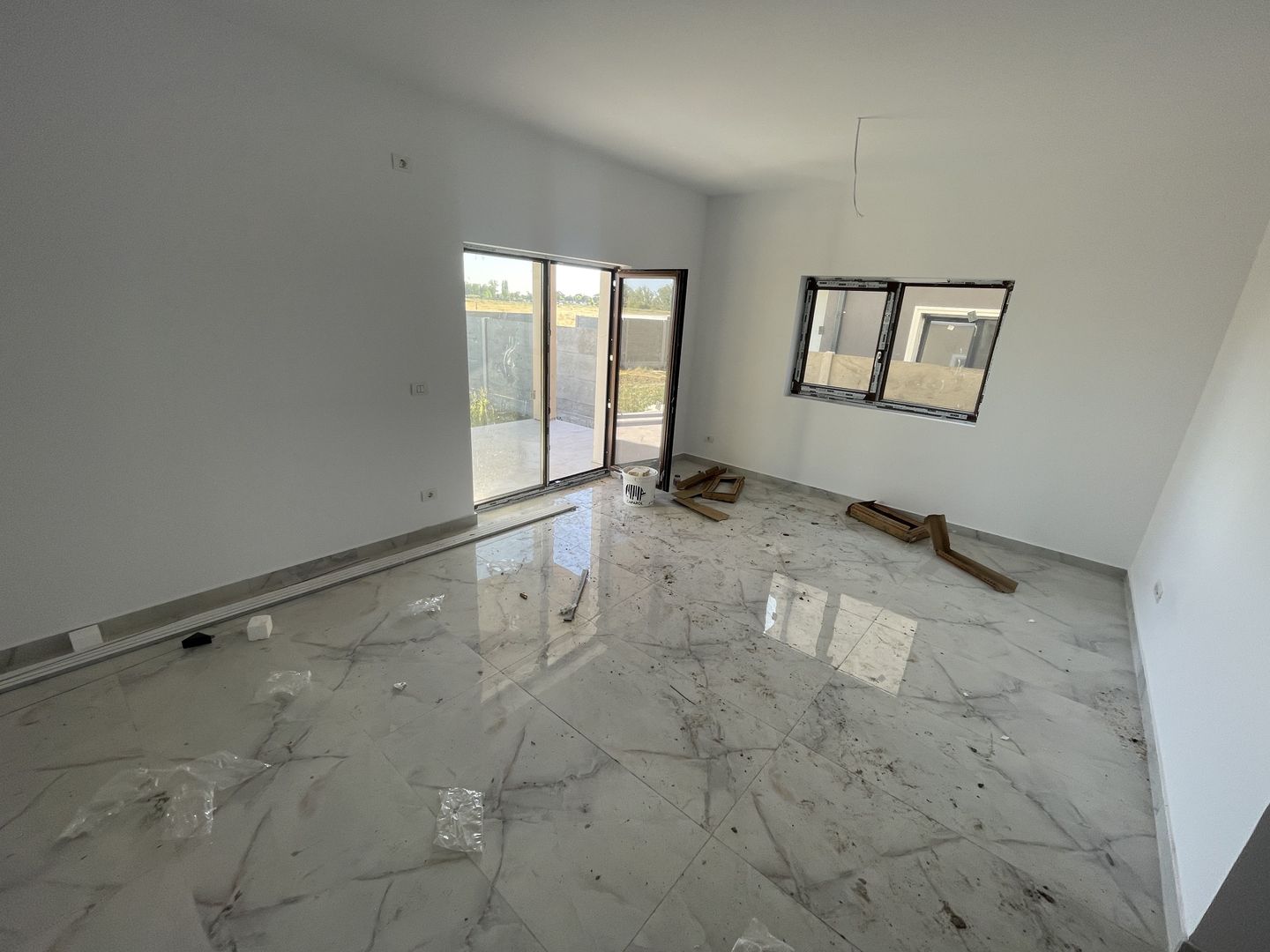 Giroc-Bld. Aviatiei | 5 camere | 3 bai | Bucatarie inchisa - Poză 3