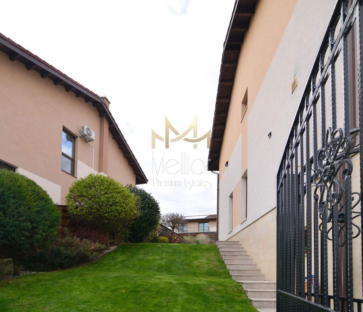 Casă spațioasă de vânzare în Gheorgheni – vedere spre parc - Poză 21