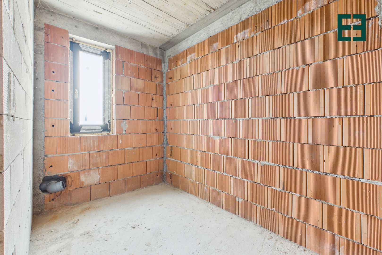 Casă nouă cu 4 camere și teren de 445 mp  - Vladimirescu - Arad - Poză 22