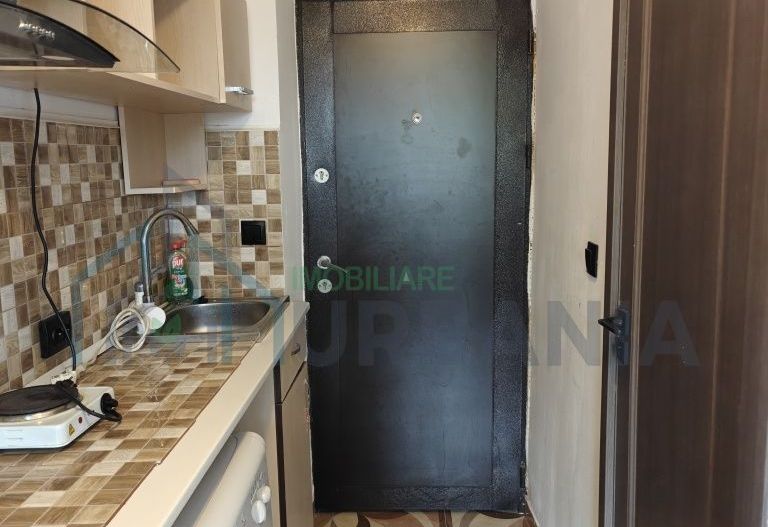 Pf inchiriez camera camin 12 mp bularga wc dus în casa - Poză 1