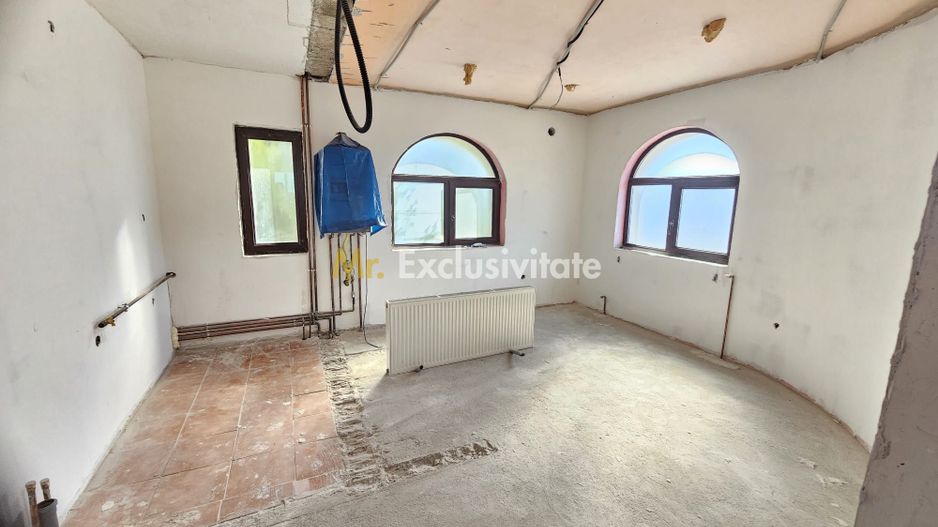 Vila generoasa cu piscina,garaj subteran si curte cu terasa-Turda - Poză 21