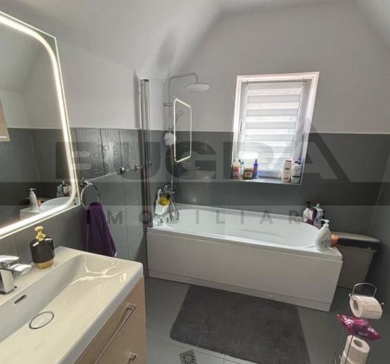 Casa individuala la cheie, 110 mp+588mp Teren, parcare, Zona Europa - Poză 6