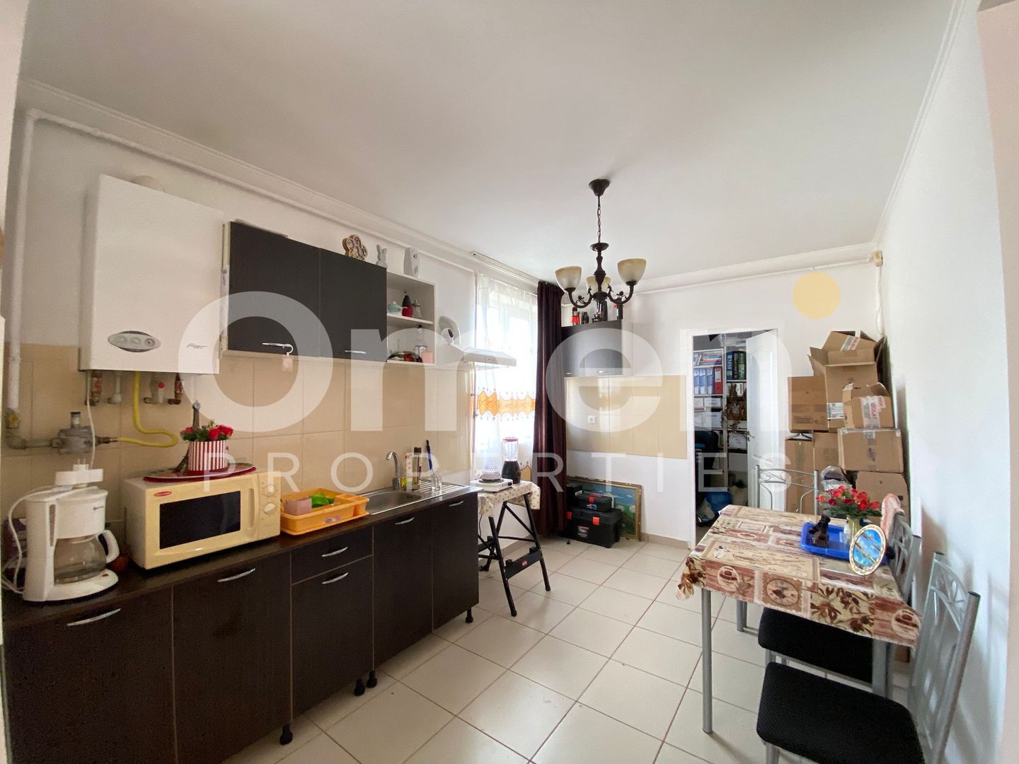Apartament cu 3 camere, situat la etaj intermediar, bloc nou, zona Salciei - Poză 6