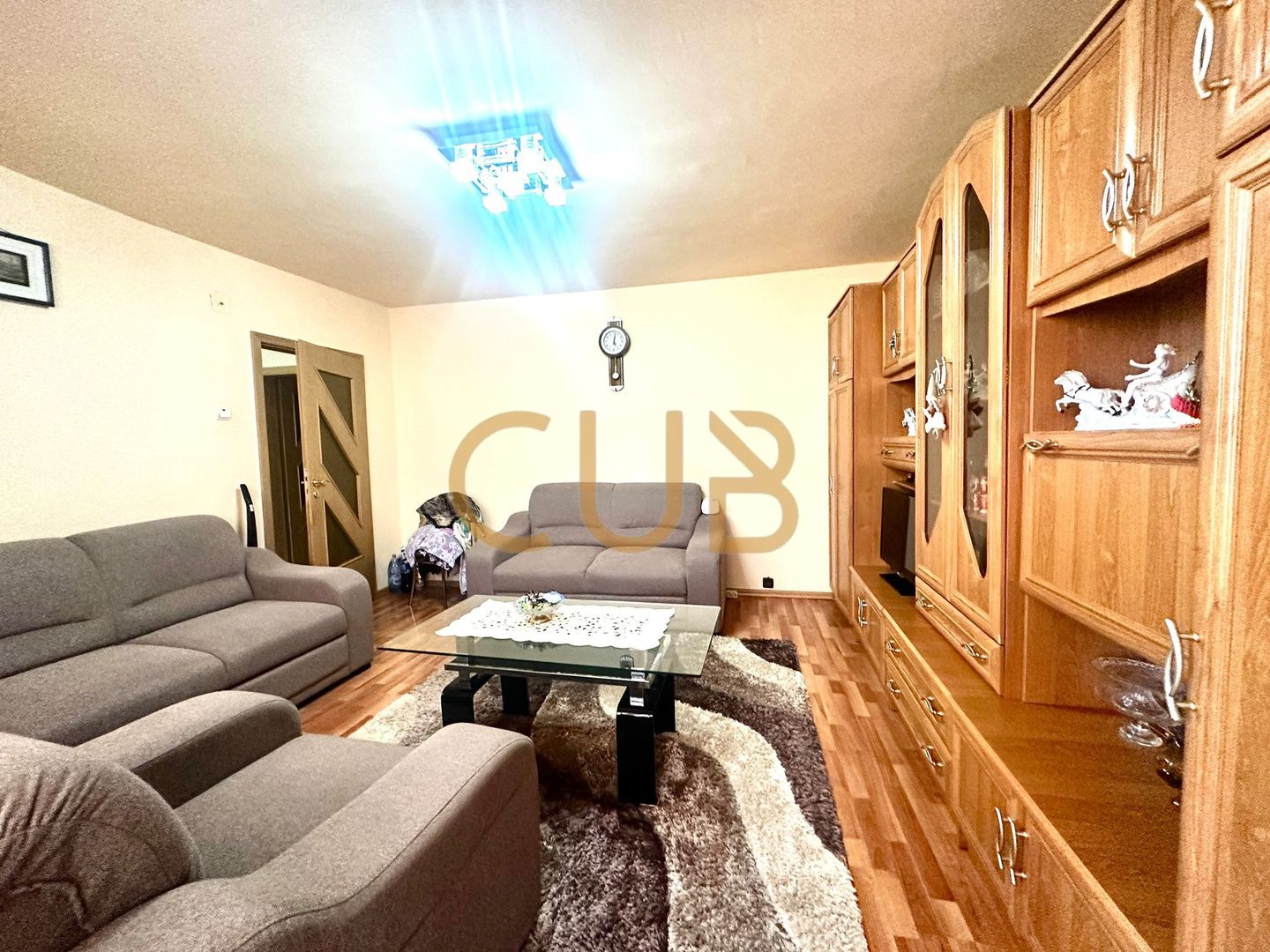 3cam mobilat+utilat|boxa+uscatorie, 2balcoane, centrala, AC | Aradului - Poză 1
