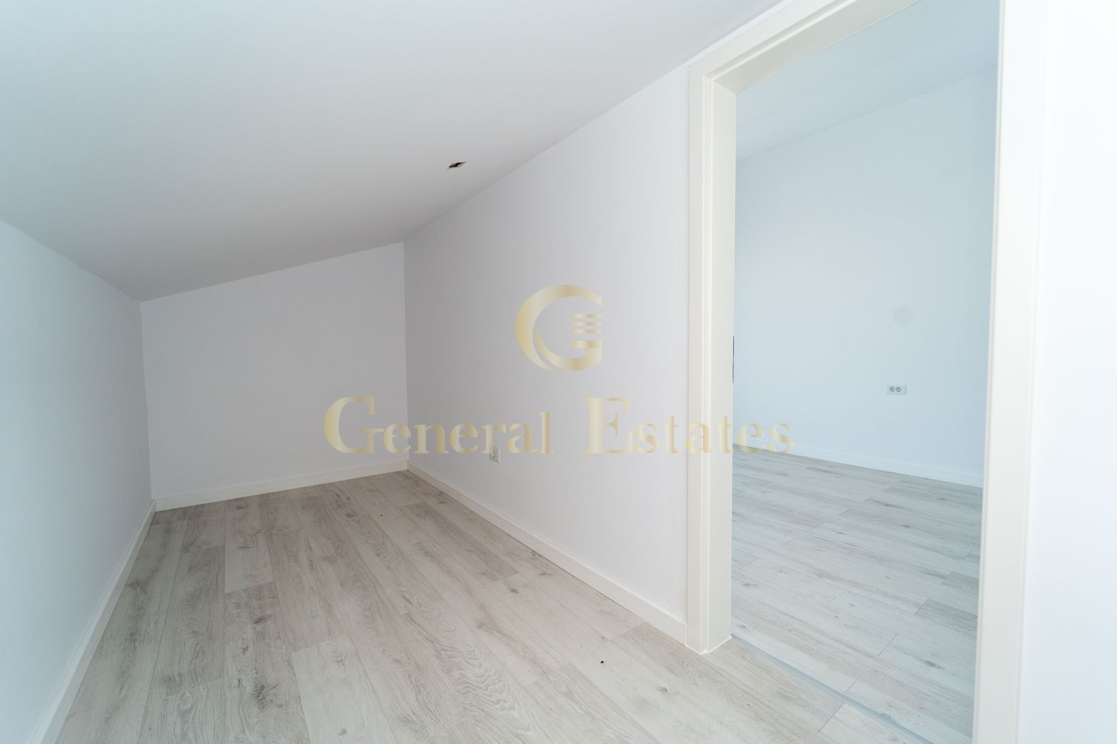 Penthouse cu 3 camere - Poză 17