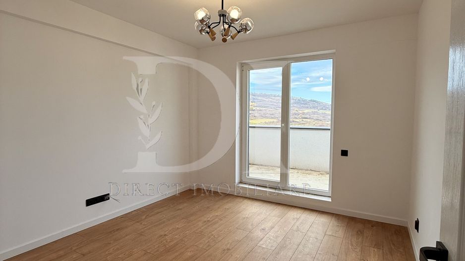 Apartament de vanzare/ Zona Terra / Floresti - Poză 2