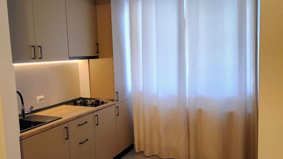 AP. 2 CAMERE HILS BRAUNER, PARCARE, BLOC NOU, CENTRALA, METROU 5 MIN - Poză 5