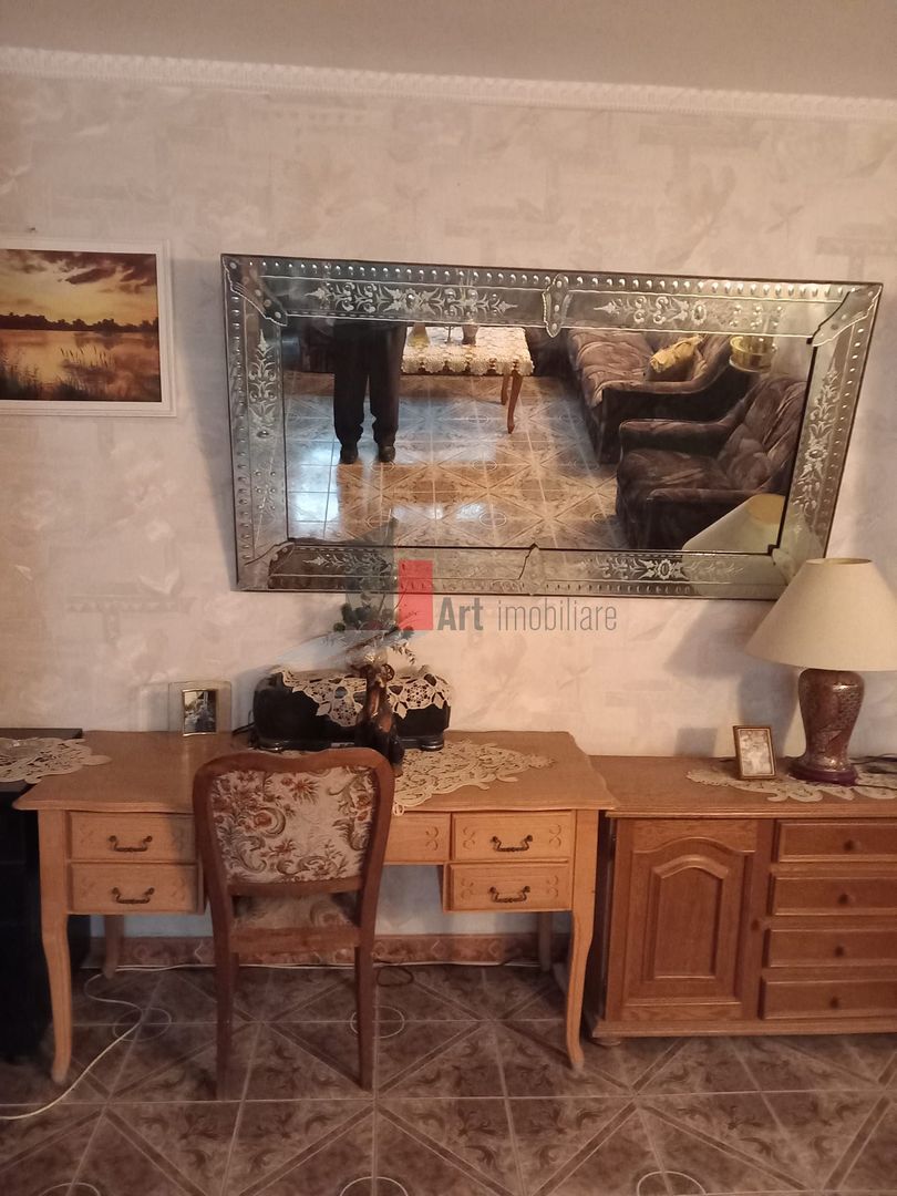 Vânzare apartament 3 camere Panduri - Poză 2