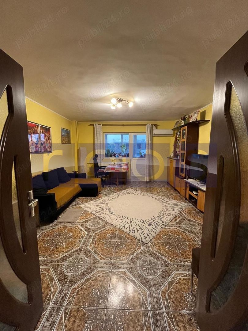 VANZARE - APARTAMENT | 3 CAMERE |  PIATA -UNIRII - Poză 2