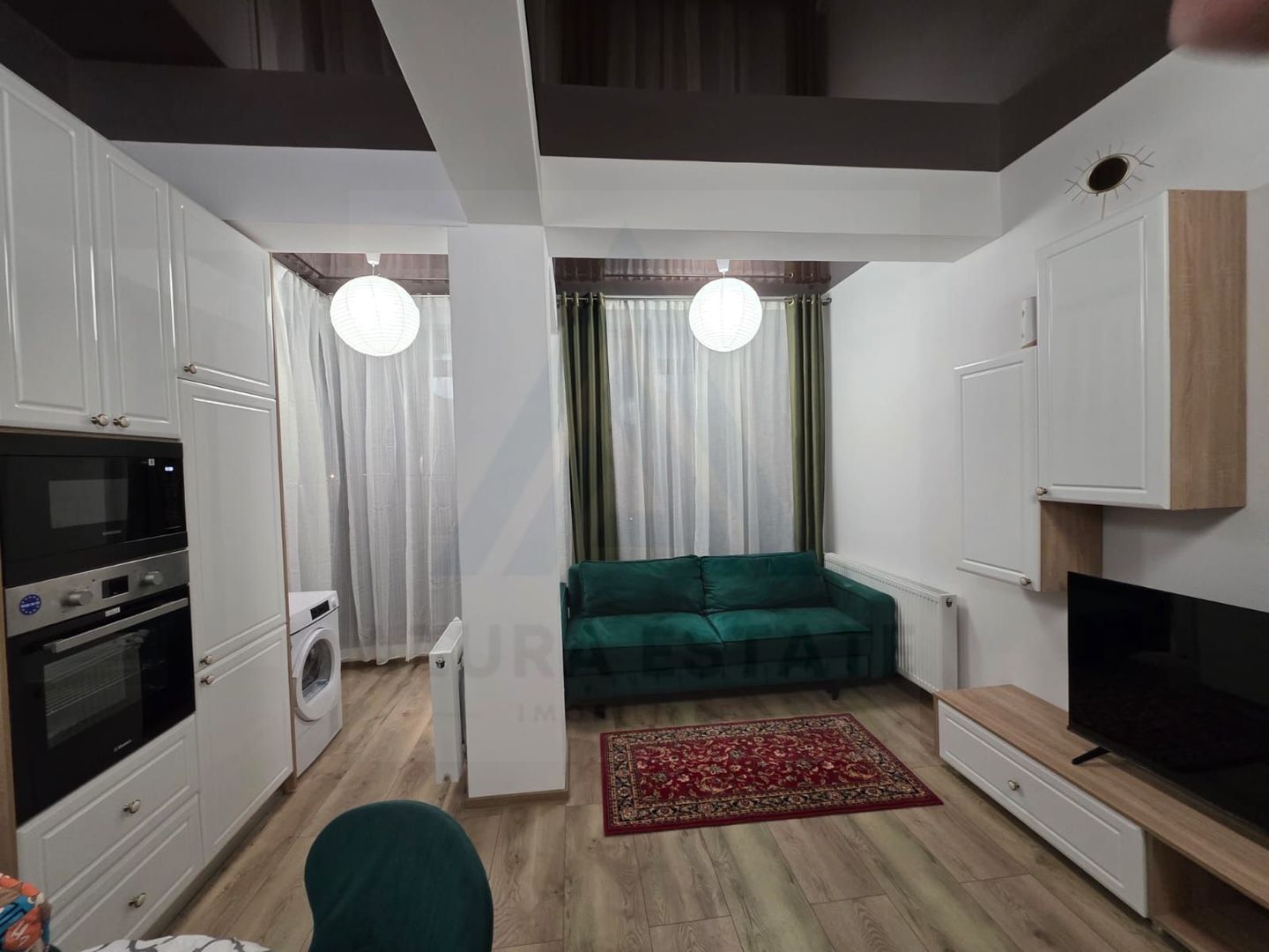 Apartament modern 2 dormitoare 2 bai parcare etaj 2 zona Doamna Stanca - Poză 2