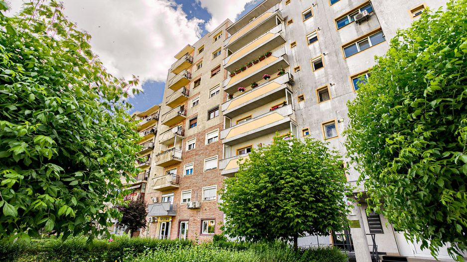 Apartament cu 2 camere decomandat zona Aurel Vlaicu - Poză 1