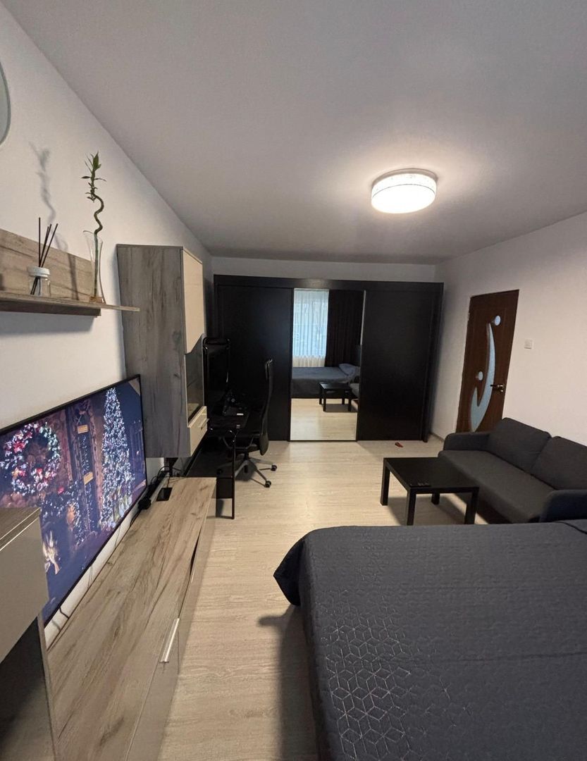 GARSONIERA DRISTOR, BUCATARIE INCHISA, MOBILAT SI UTILAT MODERN - Poză 3