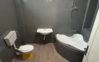 Apartament in vilă 3 camere, 120mp teren in folosinta (L18) - Nerva Traian - Poză 11