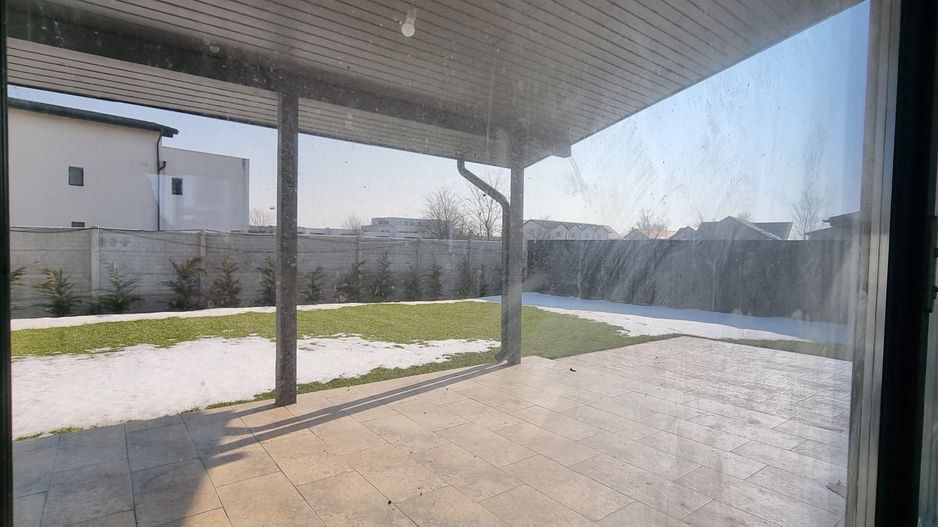 Vilă Individuală cu 700 mp Teren și Mansardă Amenajată - Poză 21