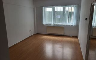 De vanzare apartament - Poză 1
