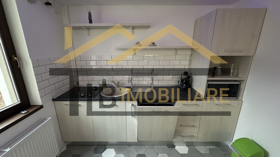 Apartament de 3 camere, 70mp, parcare, Zona Semi-Central - Poză 3