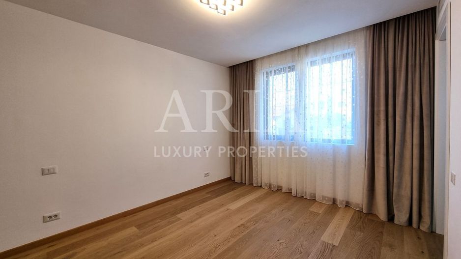 VILLA PIPERA JOLIE VILLE - Poză 5