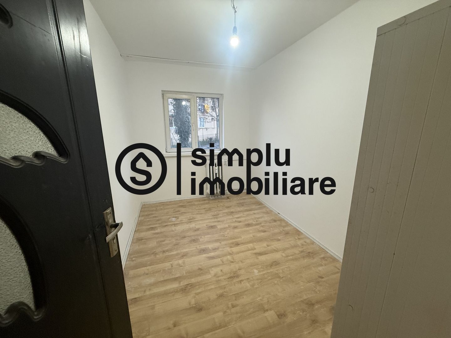 4 decomandate, parter, bilateral, Valea Rosie - 130 000 Euro - Poză 5