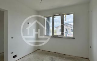 Casă cu 4 camere de vânzare in localitatea Oșorhei, Bihor - Poză 12