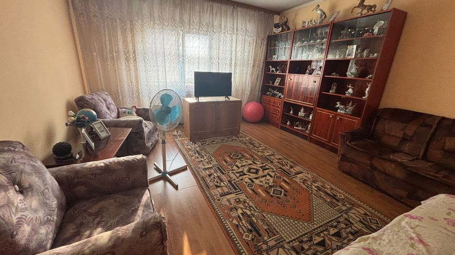 Apartament 4 camere, Micro 20, PR-uri - mobilat si utilat - 77000 euro - Poză 2