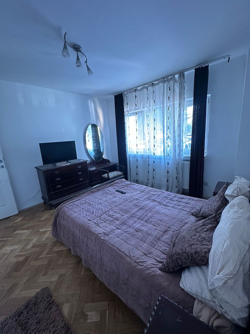 Apartament 2 camere- 1 Mai, Pelendava - Poză 1
