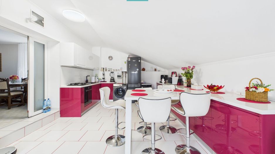 Casă exclusivistă cu 4 camere, în Secusigiu, Arad - Poză 11