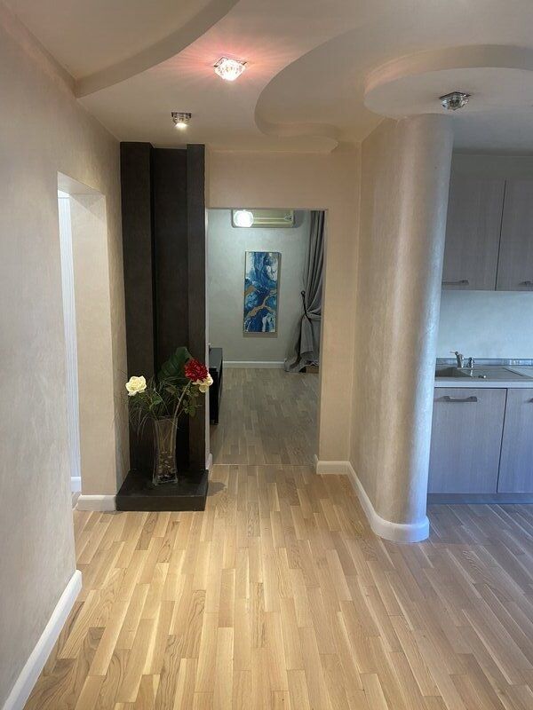 De Închiriat Apartament 3 Camere Decebal, Renovat, Aproape, de Metrou - Poză 6