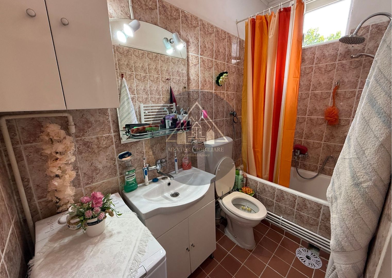 Apartament la casă de 2 camere, Medias - Poză 9