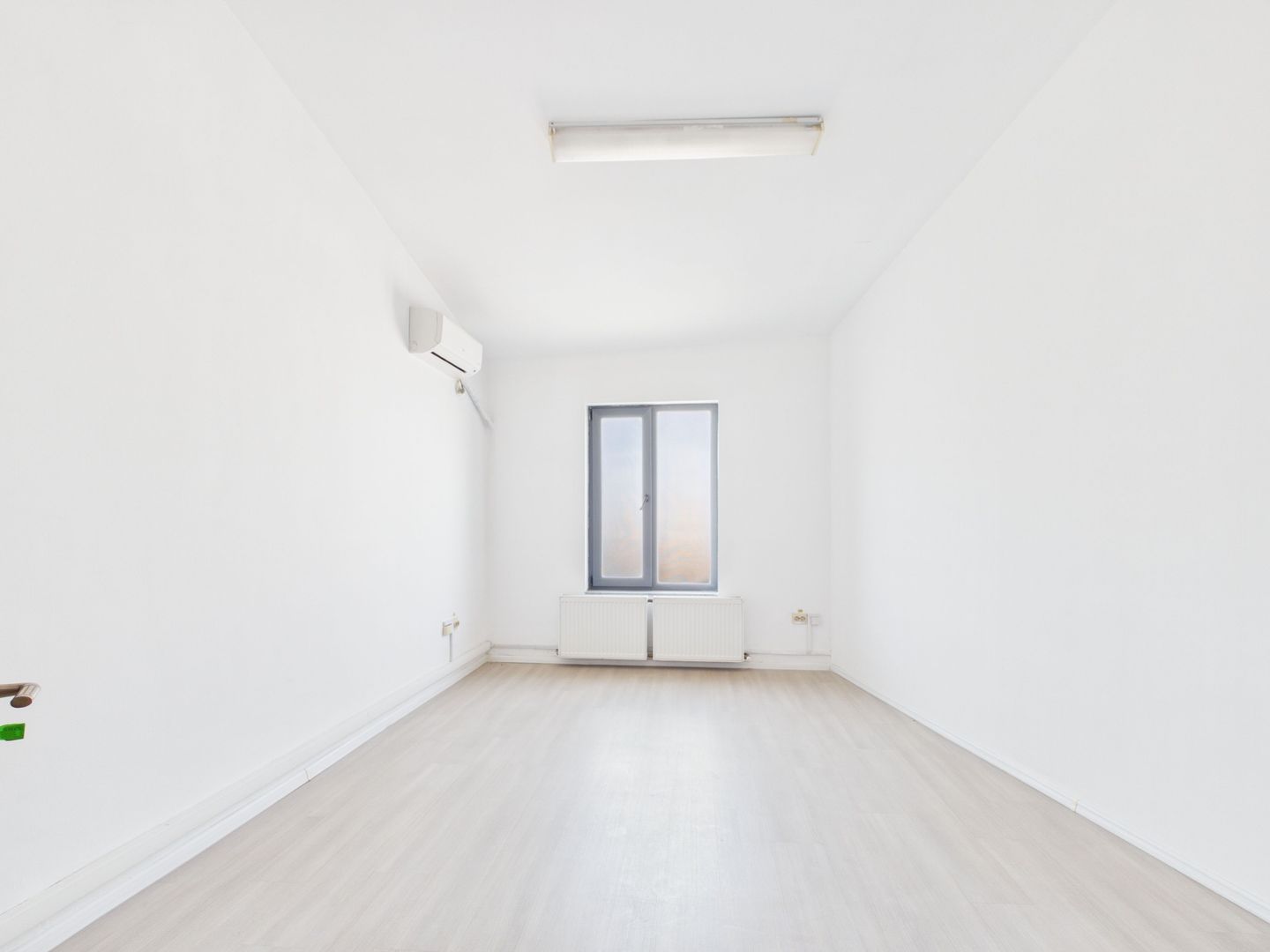 Spațiu de închiriat în Cotroceni | 202 mp/nivel | 3 locuri de parcare - Poză 10