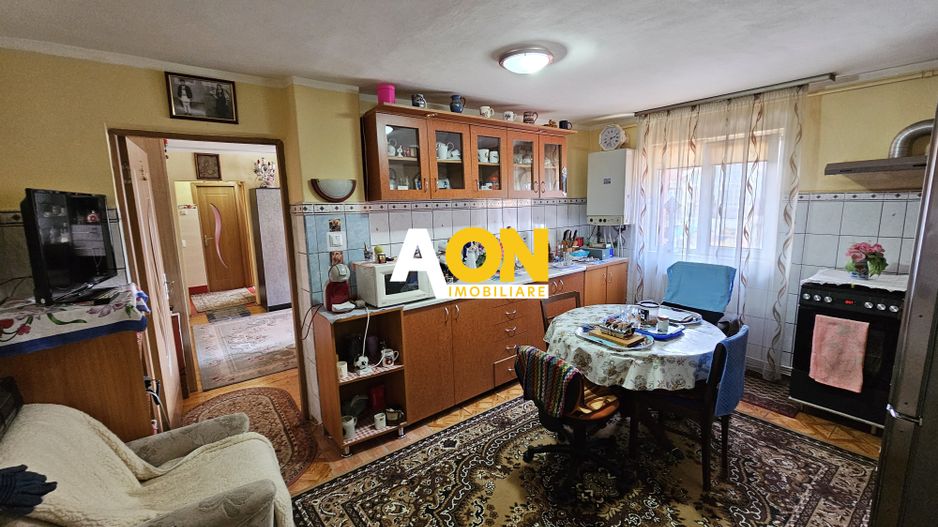 Apartament 3 camere, etaj 1, zona Piata Cetate - Poză 5