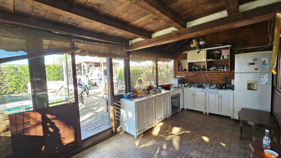 Pensiune de vanzare in Costinesti la doar 0.9 m distanta de plaja - Poză 6