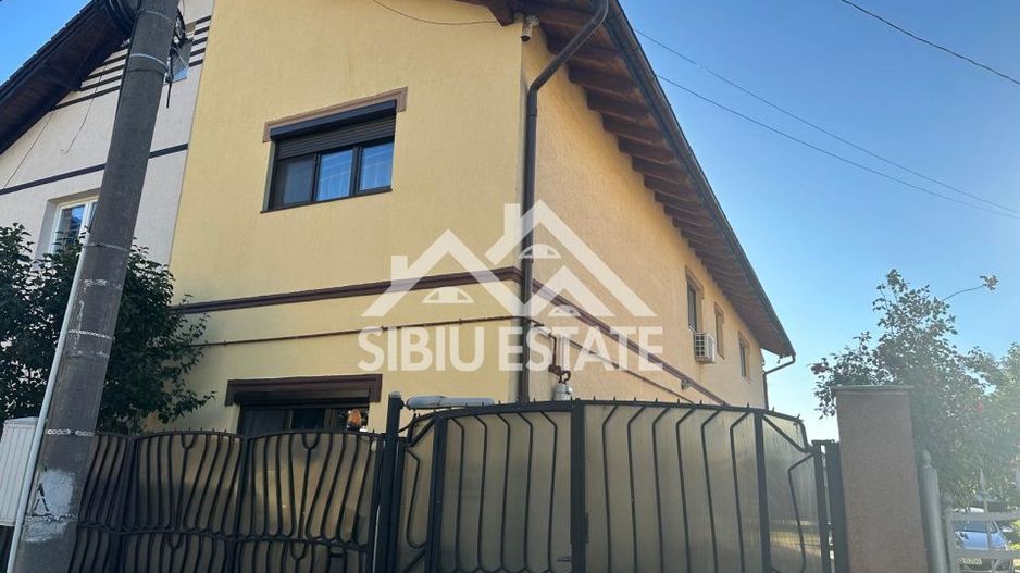 Casa tip duplex 5 camere 350 mp teren terasa cu zona gratar si pivnita - Poză 3
