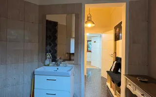 Apartament Victoriei, 79 mp, Parter - Potrivit Locuință sau Spațiu Comercial v19 - Poză 12
