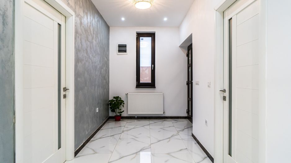 DRAGOMIRESTI VALE CASA 5 CAMERE, utilitati, drum asfaltat, COMISION 0% - Poză 2