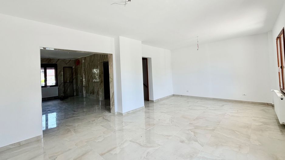Casa de Închiriat in Braytim - Poză 14