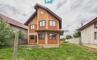 Casă la roşu P+E+M în Şagu - Poză 1