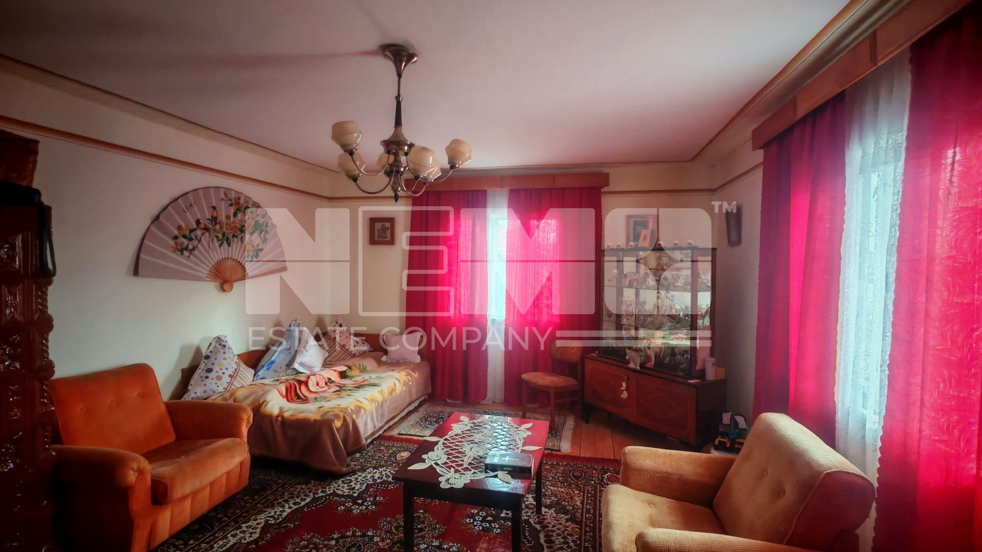 Vilă 5 camere | 200 mp utili | Teren 4.361 mp | Demisol + Mansardă - Poză 1