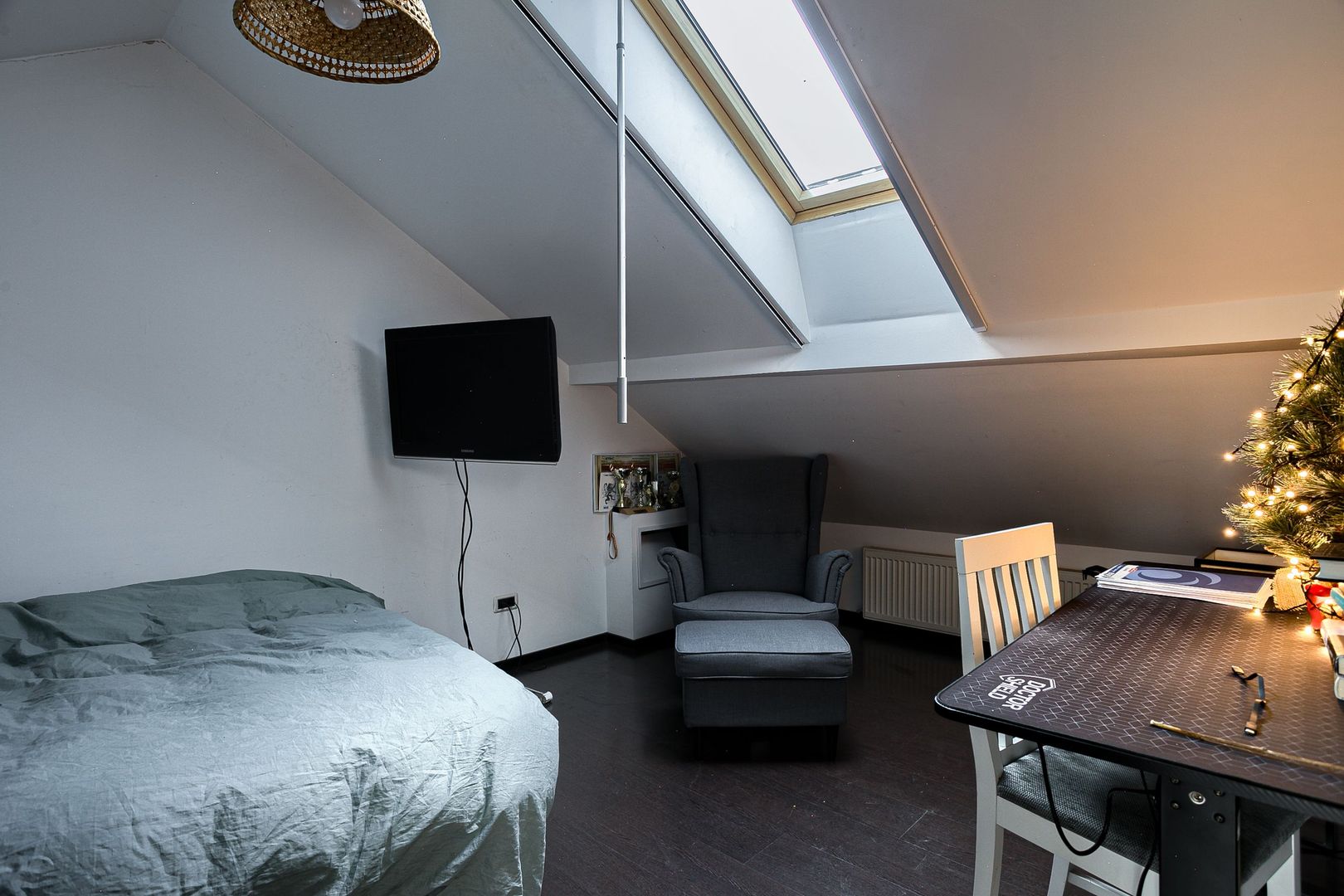 PROPRIETATE VÂNDUTĂ Apartament tip Penthouse în spate la Ziridava - Poză 6