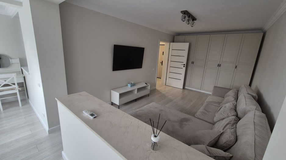 Apartamnent decomandat cu 3 camere, Sector 6 - Poză 4